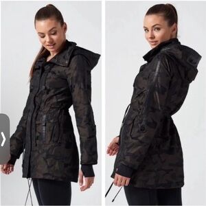 Blanc Noir Camo Quilted Parka w Faux Fur Collar & Moto Sleeves XS– Excellent